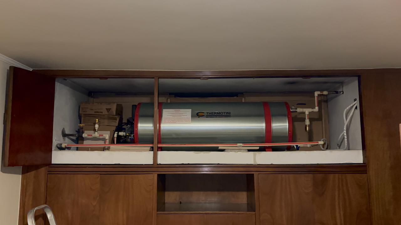 Instalação de boiler Thermotini em apartamento